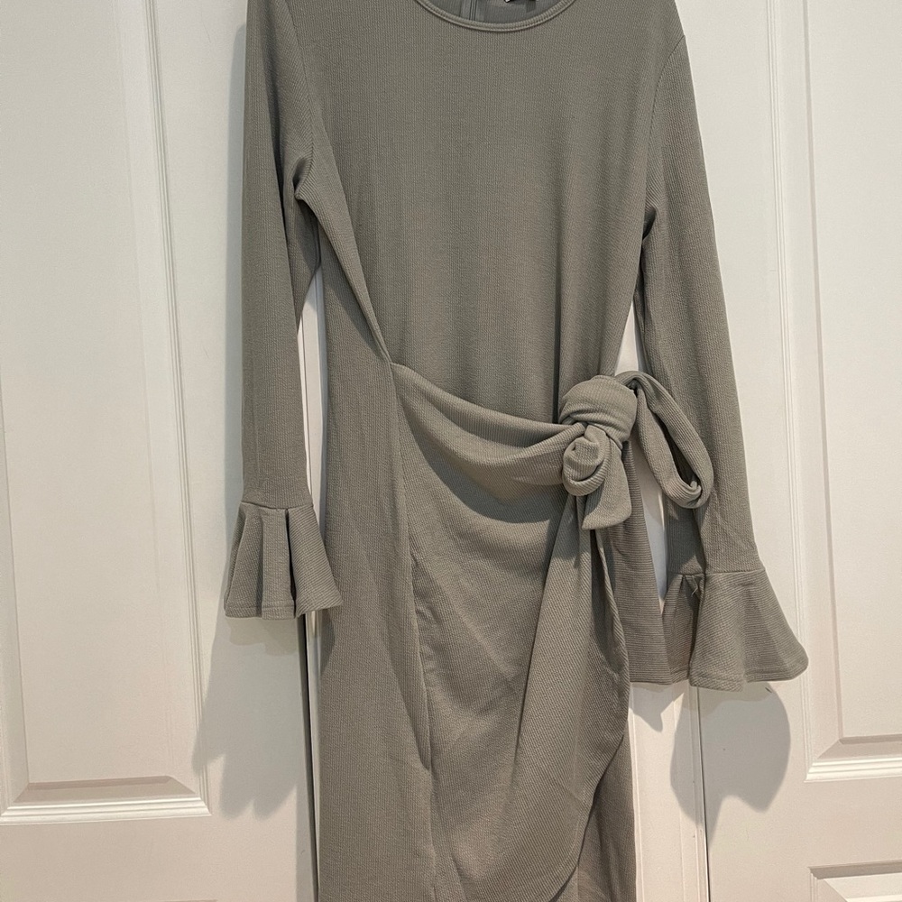 NWT Aliling Dress
